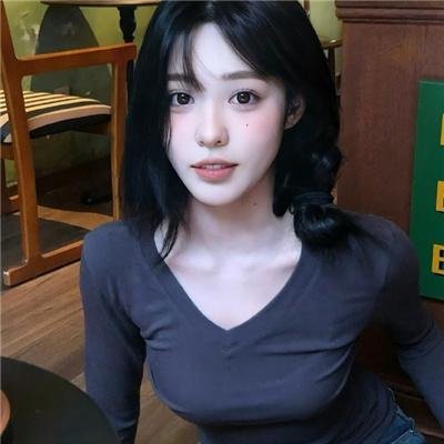 我就背首诗,你们咋全下跪了